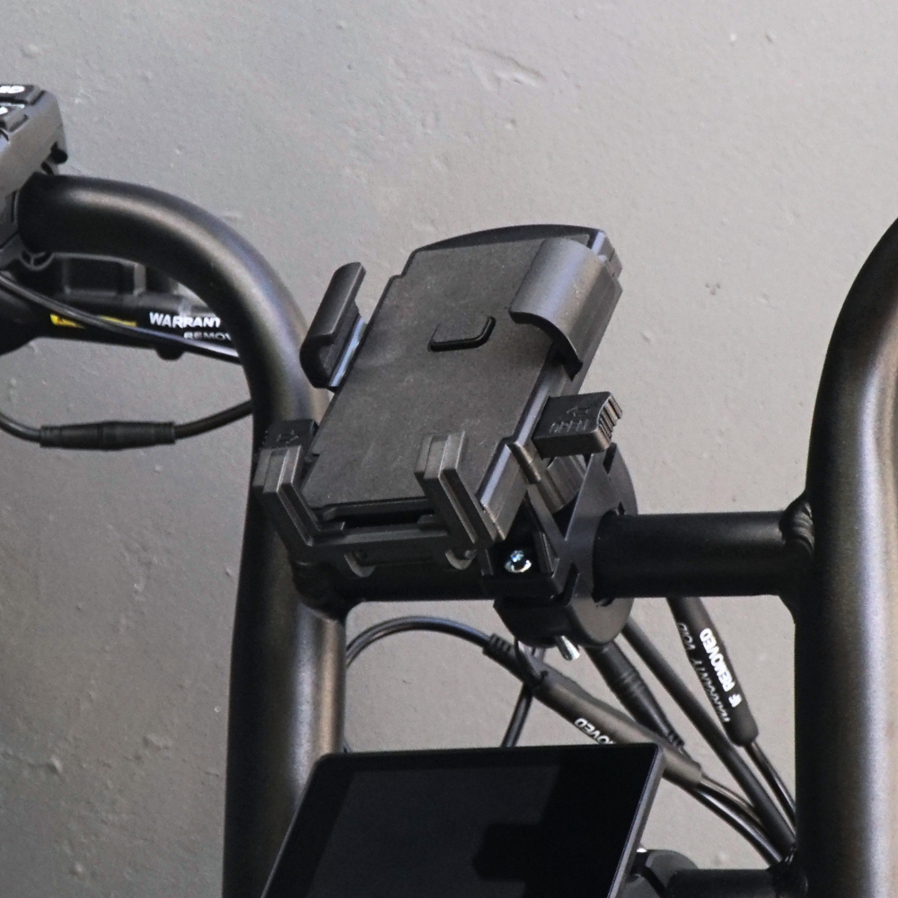 Fatfish Phone Holder